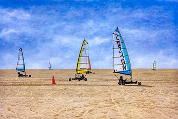 Surfen op het strand in Denemarken van Dieter König
