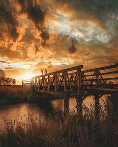 Herbstbrücke im Morgenlicht