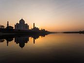Coucher de soleil avec reflet du Taj Mahal par Shanti Hesse Aperçu