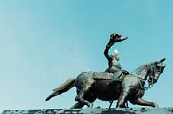 Statue on horseback with seagull on head by Jonai thumbnail