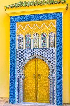 Porte du Palais Royal Dar El-Makzen, Maroc sur Caroline Drijber