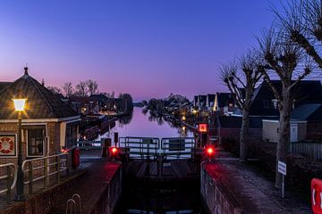 Arembergergracht van Jan Willem Oldenbeuving