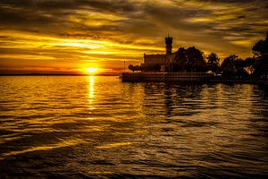 Sonnenuntergang Bodensee in Langenargen mit Schloss Montfort