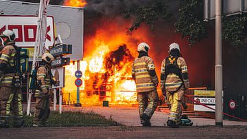 Zeer grote brand in Soesterberg van Damian Ruitenga