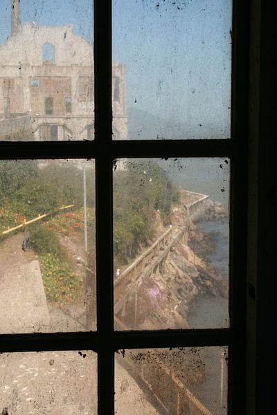 Alcatraz Window van Karen Boer-Gijsman