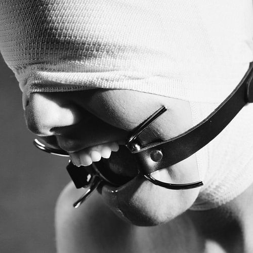Scream - Fetisj foto vrouw met gag