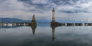 the harbour of Lindau in the early morning by Walter G. Allgöwer