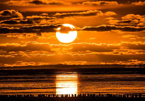 Zonsondergang op t Wad