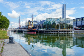 Den Helder, vue depuis le quai de la Weststraat, avec le bateau à vapeur « De Noordzee »