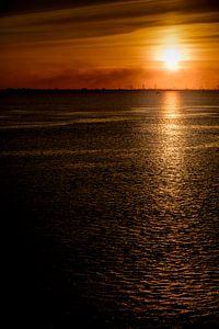 Sonnenuntergang auf der Elbe