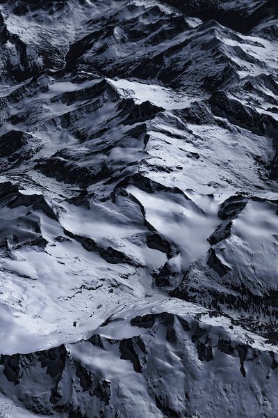 DARK ALPS 1-24 B von WILDLIGHT PHOTOGRAPHY