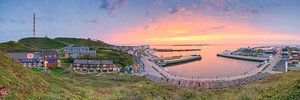 Panoramablick auf Helgoland bei Sonnenaufgang