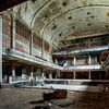 Das verlassene Gebäude Cine Varia, Charleroi von Martijn