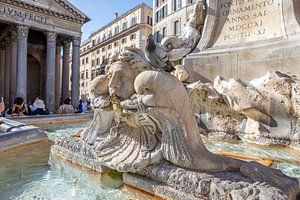 Rome - Fontaines devant le Panthéon