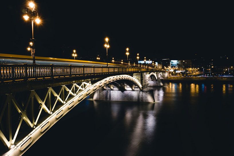 Budapest by Hello Pompoyo