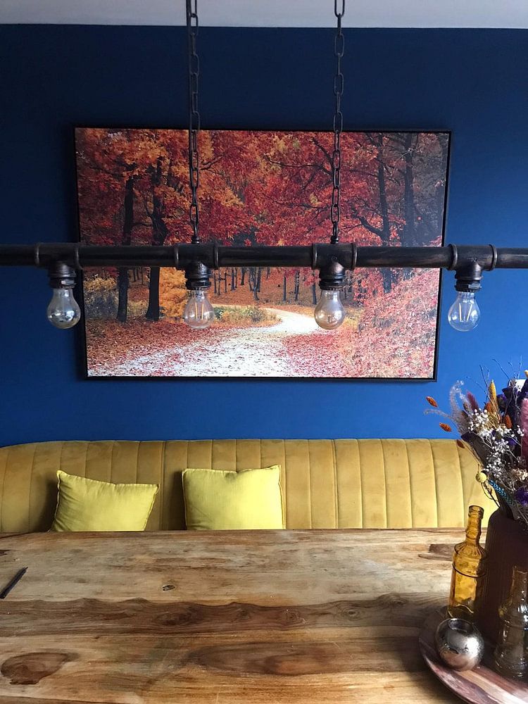 Automne dans la forêt (arbres, feuilles et chemin forestier) par Roger VDB