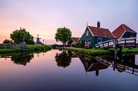 Zonsondergang bij de Zaanse Schans van Michiel Dros thumbnail