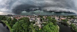 Mühlenpanorama mit herannahendem Gewitter von Wietse de Graaf