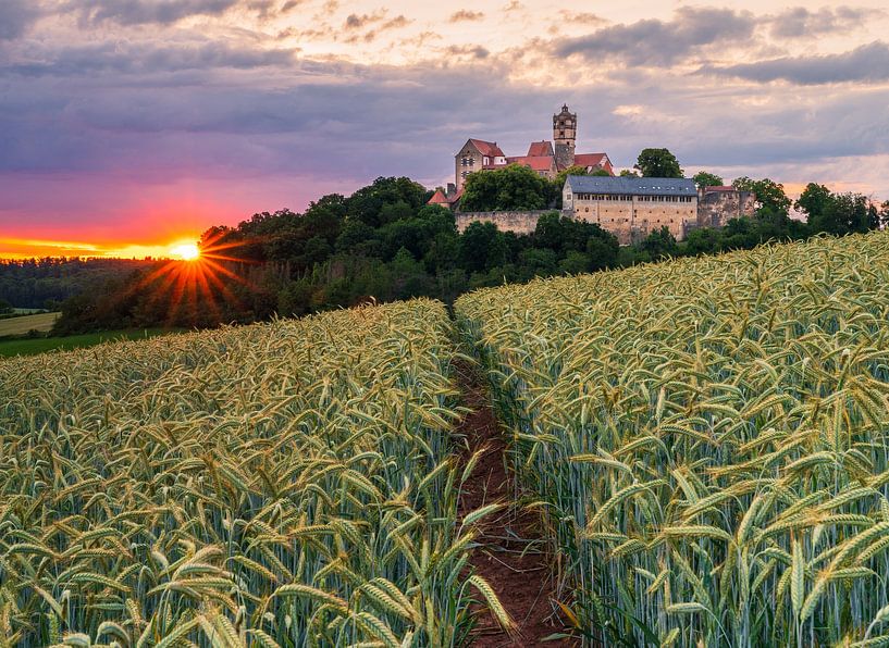 Zonsondergang bij de Ronneburg van Christian Klös