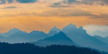 Bergpanorama van de Grünten van Walter G. Allgöwer