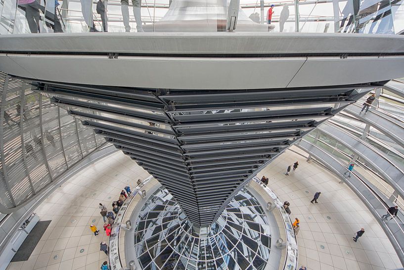 Kuppel auf dem Reichstag in Berlin von Peter Bartelings