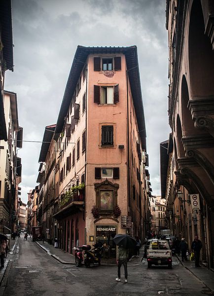 Florence by Hello Pompoyo