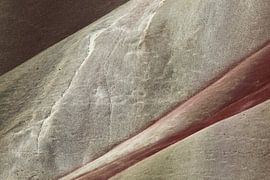 Beschilderde heuvels in het John Day Fossil Beds National Monument bij Mitchell City, Wheeler County van Frank Fichtmüller