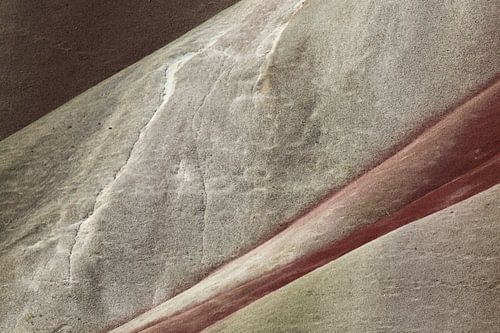 Beschilderde heuvels in het John Day Fossil Beds National Monument bij Mitchell City, Wheeler County