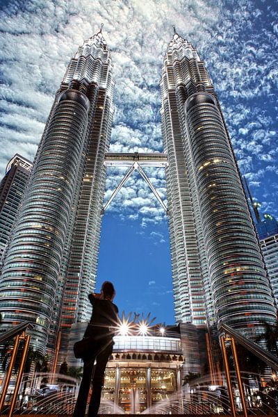Petronas Tower by Stefan Havadi-Nagy
