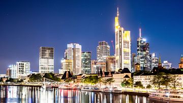 Skyline of Frankfurt at night by Günter Albers