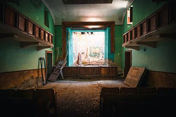 Verlassenes grünes Theater. von Roman Robroek
