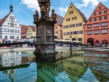 Gezicht op de oude stad van Rothenburg ob der Tauber van Animaflora PicsStock