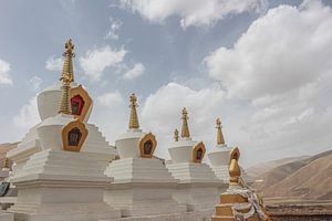 Stupas in Tibet von Your Travel Reporter