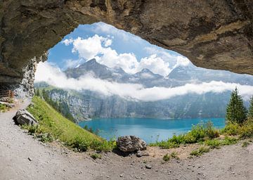 Hiking trail above Lake Oeschinensee, Bernese Oberland by SusaZoom