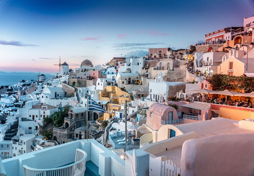 Santorini by Hello Pompoyo