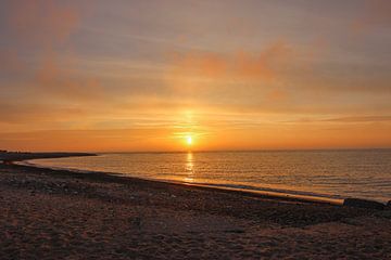 Coucher de soleil au bord de la mer sur Sven E