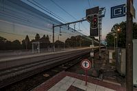 Opgelet spoor 2 "Doorrijdende trein".