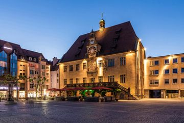 Stadhuis in Heilbronn in de avond van Werner Dieterich