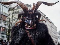 Krampus with riesigen Hörnern