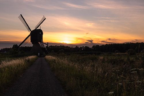 Zandwijkse Molen Zonsondergang Almkerk
