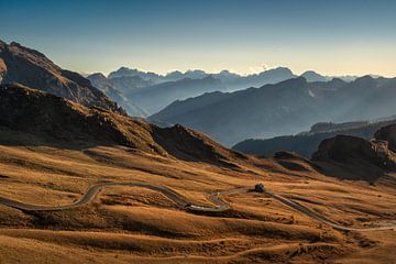 Durch die Dolomiten treiben von Martin Podt