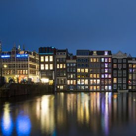 Bâtiments du canal d'Amsterdam sur le Damrak sur Patrick Verhoef