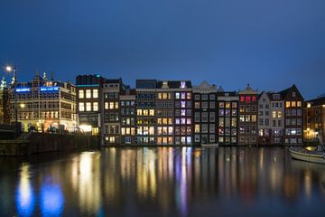 Amsterdam Grachtenpanden aan het Damrak van Patrick Verhoef