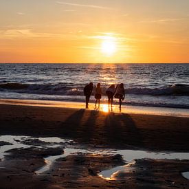 Golden hour by the sea by Sjoerd Lammers