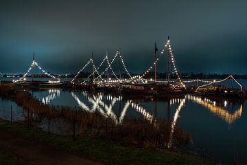 Woudrichem Stadthafen bei Nacht von Pixel Meeting Point
