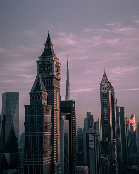 Dubai by Hello Pompoyo