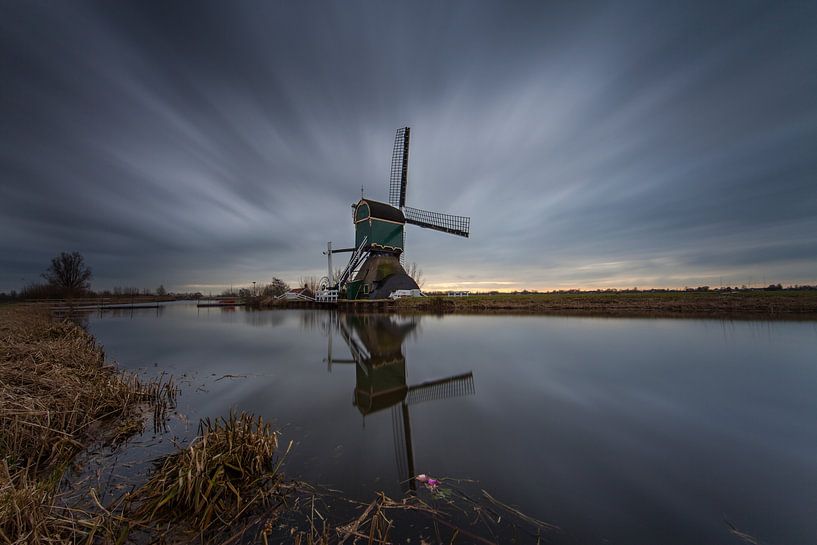 Spengense molen, bewolkte zonsondergang! van Peter Haastrecht, van