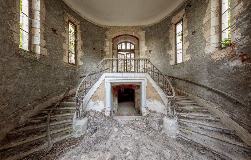 Lost Place - verlaten trap van Gentleman of Decay