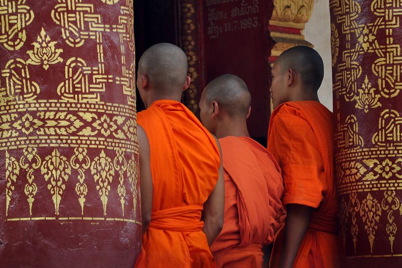 Buddhist monks in colourful temple by Affect Fotografie