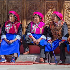 Traditioneel geklede vrouwen uit Shangri-la, China